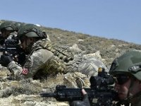 Azeri ve Türk özel kuvvetlerinden ortak tatbikat kapsamında taarruz
