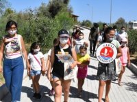 Girne Belediyesi Çocuk Meclisi Hayvan Barınağını Ziyaret Etti