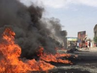 Irak'ın Halepçe Kentinde Göstericiler Hükümet Binalarını Ateşe Verdi