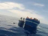 Yunanistan'ın Herke Adası açıklarında düzensiz göçmenleri taşıyan bot battı
