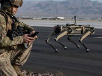 ABD Ordusu Üs Güvenliği İçin "Robot Köpekleri" Test Etti
