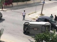 Ortaköy’de kaza! Araç yan devrildi!