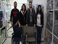 DAÜ’lü öğrenciler tekerlekli sandalye bağışında bulundular