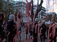 Atina'da göçmenlere destek yürüyüşleri düzenlendi