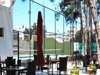 Girne Belediyesi tenis kortları ve rehabilitasyon alanında kapalı alan çalışmaları yapılıyor