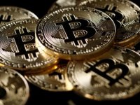 Bitcoin yüzde 5'in üzerinde değer kaybıyla düşüşte...