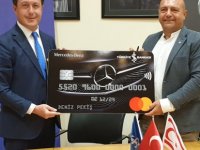 İş Bank'tan Mercedes kart...