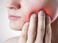 Bazı antidepresanlar diş sıkma hastalığına neden olabilir
