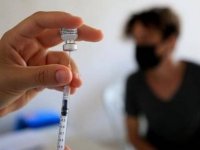 Avustralya’da COVID-19 aşısının üçüncü dozuna onay