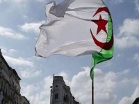 Fransa, Cezayir'i Sömürgeleştiremediği İçin Yeniden Tarih Kurgulamak İstiyor
