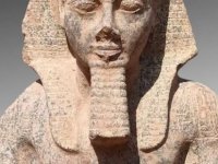 Mısır'da Firavun I. Nectanebo'ya adanmış 2 bin 400 yıllık tapınak bulundu