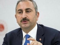 TC Adalet Bakanı Gül, gençlere: "Aklınızı kiraya vermeyin"