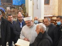 Din İşleri Başkanı Ünsal, Maronitlerin Yaşadığı Koruçam Köyünü Ziyaret Etti