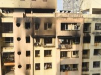 Hindistan'ın Mumbai Kentinde 20 Katlı Binada Çıkan Yangında 7 Kişi Öldü