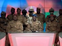 Burkina Faso'da Asker Yönetime El Koydu