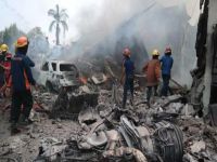 Endonezya’da uçak kazası: En az 30 ölü