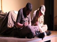 LAÜ’de barış temalı “Sınır” adlı tiyatro oyunu sahnelendi