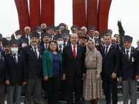 Cumhurbaşkanı Tatar, Türkiye Muharip Gaziler Derneği Bursa Şubesi’ni ziyaret etti