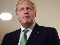 Boris Johnson’a bir şok daha: Parti başkanı istifa etti