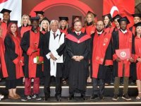 Rauf Denktaş Üniversitesi birinci mezunlarını meslek hayatına uğurladı