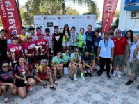 Bisiklette KKTC Yıldız Erkek ve Kadın Yol Şampiyonası İskele’de yapıldı