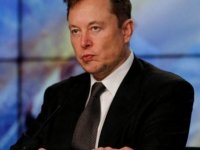 Elon Musk’tan babası Errol Musk’a konuşma yasağı