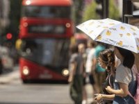 İngiltere’de ‘üçüncü derece sıcaklık’ uyarısı yapıldı