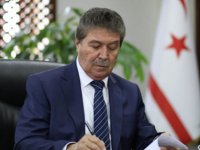 Başbakan Üstel, Cumhurbaşkanı Tatar'a yapılan saldırı girişimini kınadı