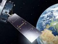 Rusya’dan uzay uyarısı: ABD uydusu parçalanıyor