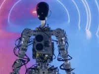Tesla, insansı robotu Optimus’u tanıttı: Dans edip, el salladı