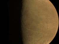 Juno buzulların altındaki yaşamı araştırıyor: Europa’nın en yakın görüntüleri çekildi