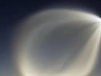 Çin’de gökyüzünde ortaya çıkan ve ışık saçan cisim panik yarattı: UFO mu?