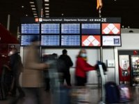 Fransa'da iç hatlar uçuşları sınırlandırılıyor