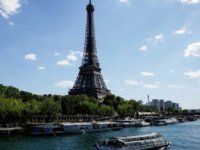 Paris’te Sen Nehri’nde tur ve gezi düzenleyen gemilerin çalışanları greve gitti