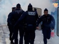 Fransa'da emeklilik yaşı kaosu: Ülke çapında grev başlıyor