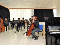 Yakın Doğu Üniversitesi Müzik Öğretmenliği Bölümünün lisans, yüksek lisans ve doktora öğrencilerine yönelik düzenleyeceği yetenek sınavı 6 Şubat’ta yapılacak