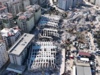 İngiliz medyası depremde yıkılan Rönesans Rezidans’ı analiz etti: Cennetten cehenneme