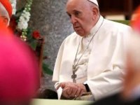 Papa’dan yeni karar: Kadınlar da oy kullanacak