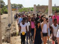 UKÜ’nun yeni öğrencileri Kuzey Kıbrıs’a hayran kaldı