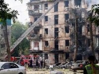 Rusya Ukrayna’da apartmanı vurdu: 6 ölü
