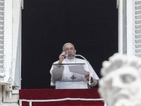 Papa Franciscus, Yunanistan açıklarında ölen göçmenleri andı