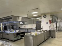 Yakın Doğu Üniversitesi Hastanesi, mutfak hizmetlerinin kalitesini de ISO 22000:2018 Gıda Güvenliği Sertifikası ile tescilledi