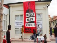 Erdoğan'a diktatör demek serbest
