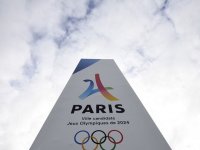 Uluslararası Olimpiyat Komitesi'nden Rus atletlerin 2024 Olimpiyatları'na tarafsız katılması çağrısı
