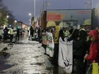 İngiltere'de savunma şirketleri önünde protestolar düzenleniyor