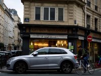 Parisliler, SUV'lerden üç kat fazla park ücreti alınması için sandık başında