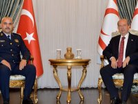 Cumhurbaşkanı Ersin Tatar, Lefkoşa Polis Müdürü Tarkan Kızıltuğ’u kabul etti