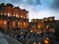 Efes Antik Kenti’nde gece müzeciliği