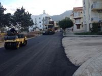 Girne'de asfalt çalışmaları sürüyor