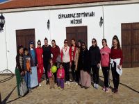 Dipkarpaz Belediyesi Çatom Kadınlarından yürüyüş etkinliği